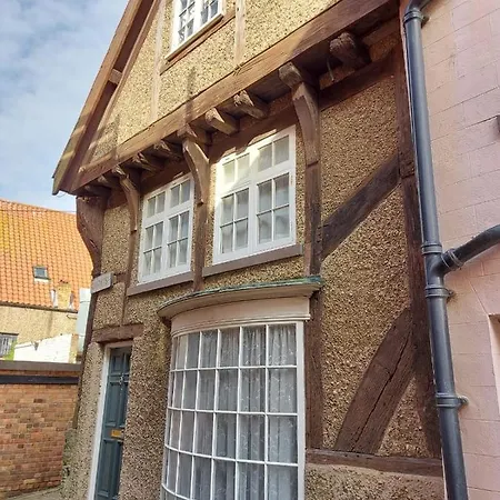 Quay Street Seaside Holiday home